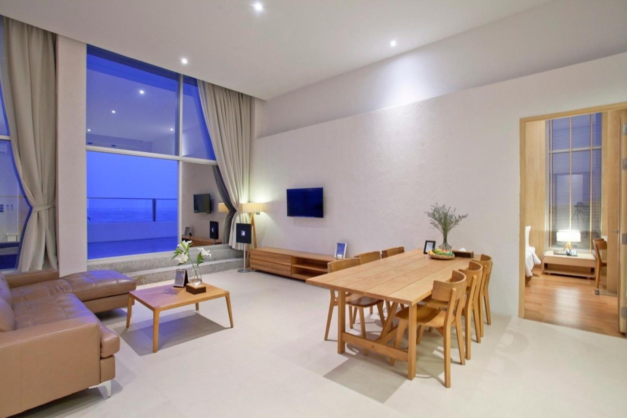 Balcony Seaside Sriracha Hotel & Serviced Apartments Си Рача Екстериор снимка