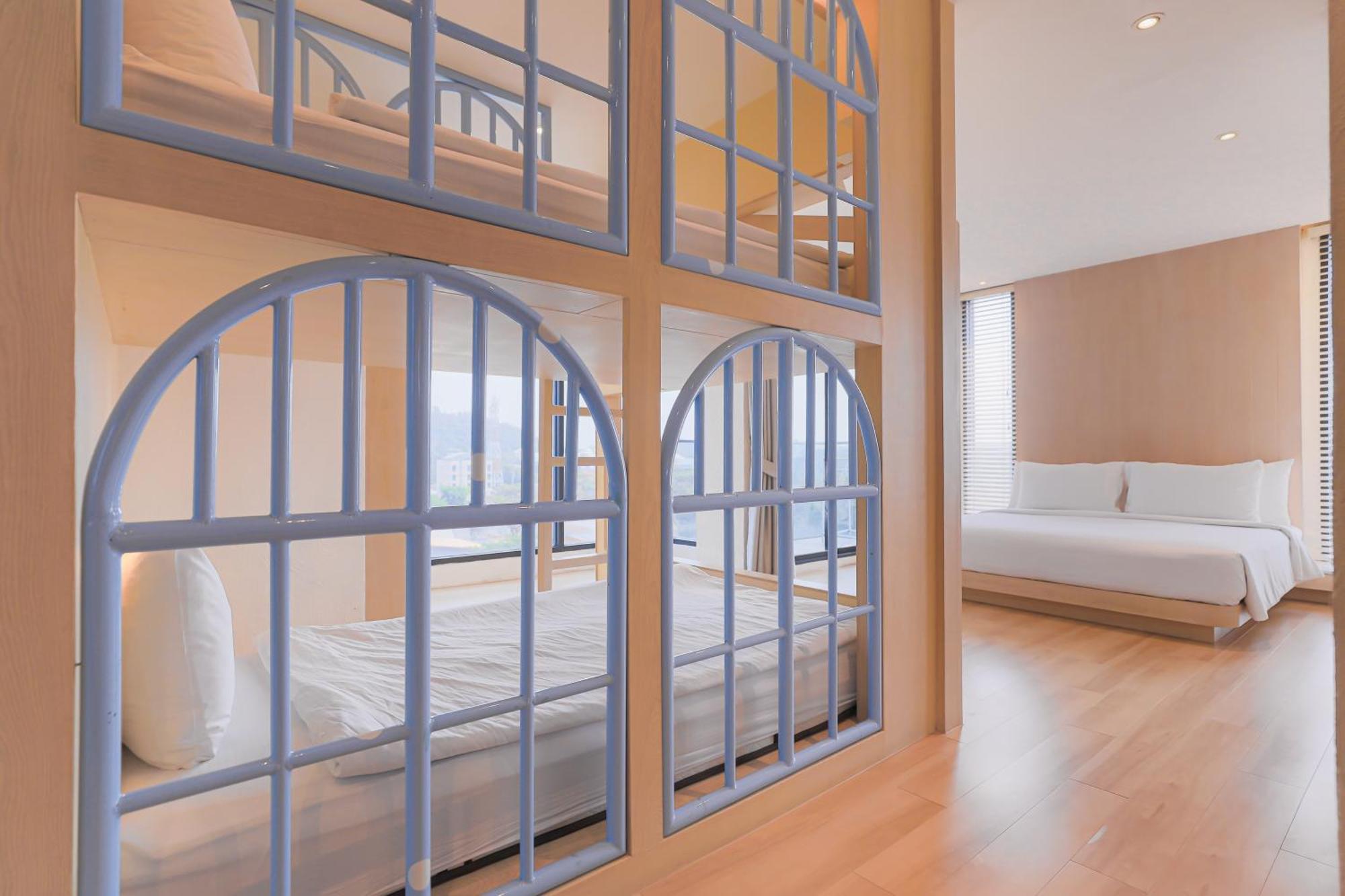 Balcony Seaside Sriracha Hotel & Serviced Apartments Си Рача Екстериор снимка